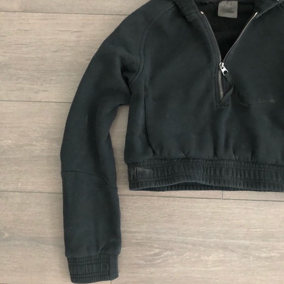 Gymshark cropped hoodie sweater top shirt Medium M yoga workout - Picture 2 of 7